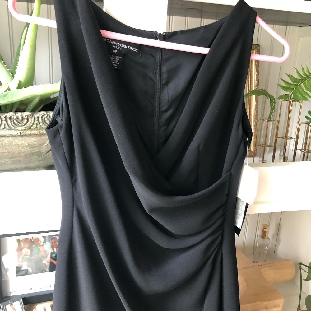 PERFECT LITLLE BLACK COCKTAIL PARTY DRESS NWT SIZE 4 PETITE - Picture 3 of 11